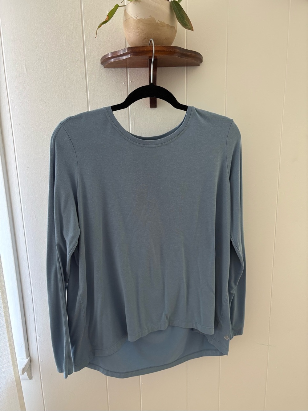 Athleta Dusty Blue Long-Sleeve Crew Tee
